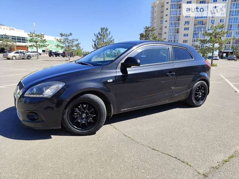Kia Ceed (2008)