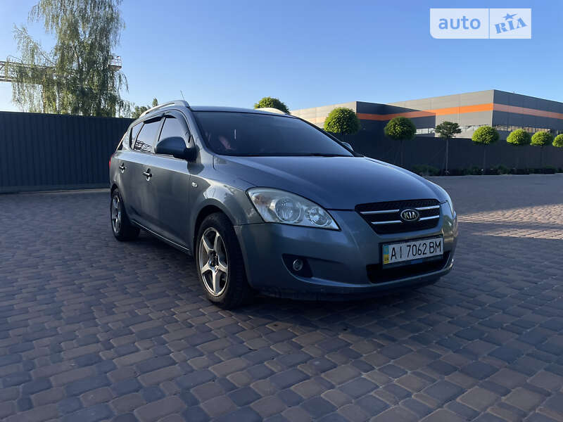 Kia Ceed (2008)