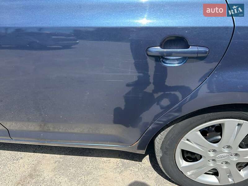Kia Ceed (2007)