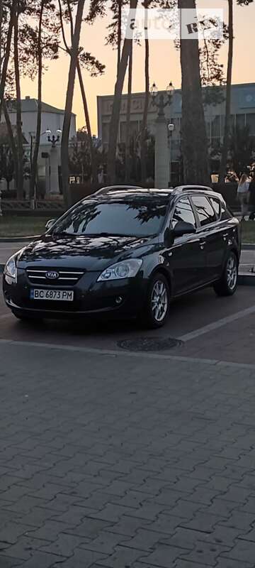 Kia Ceed (2008)