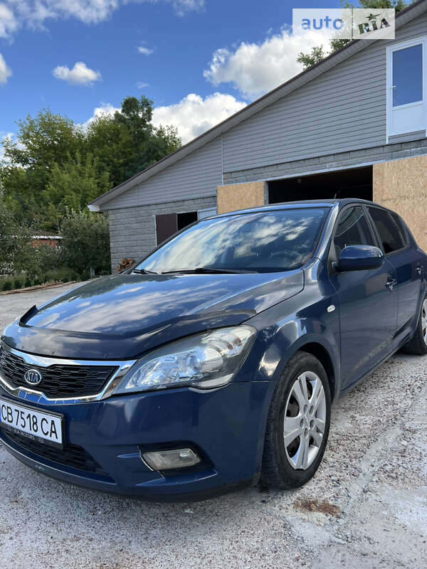 Kia Cee'd (2009)
