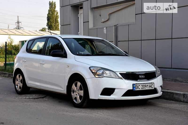 Kia Cee'd (2012)