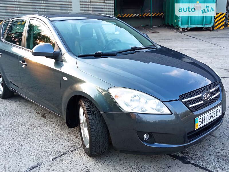 Kia Cee'd (2008)