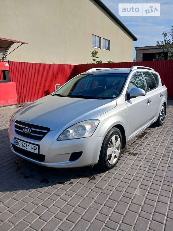 Kia Cee'd (2009)