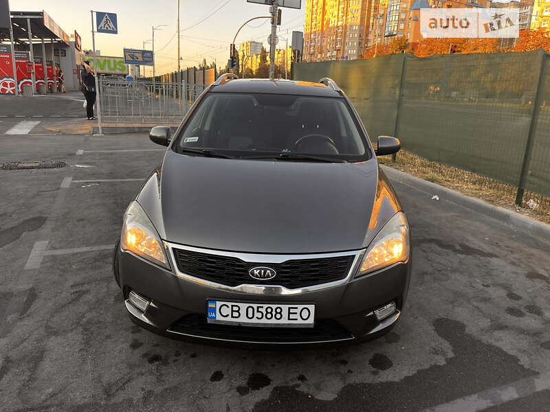 Kia Cee'd (2009)