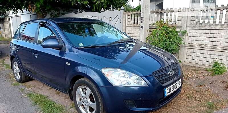 Kia Cee'd (2008)