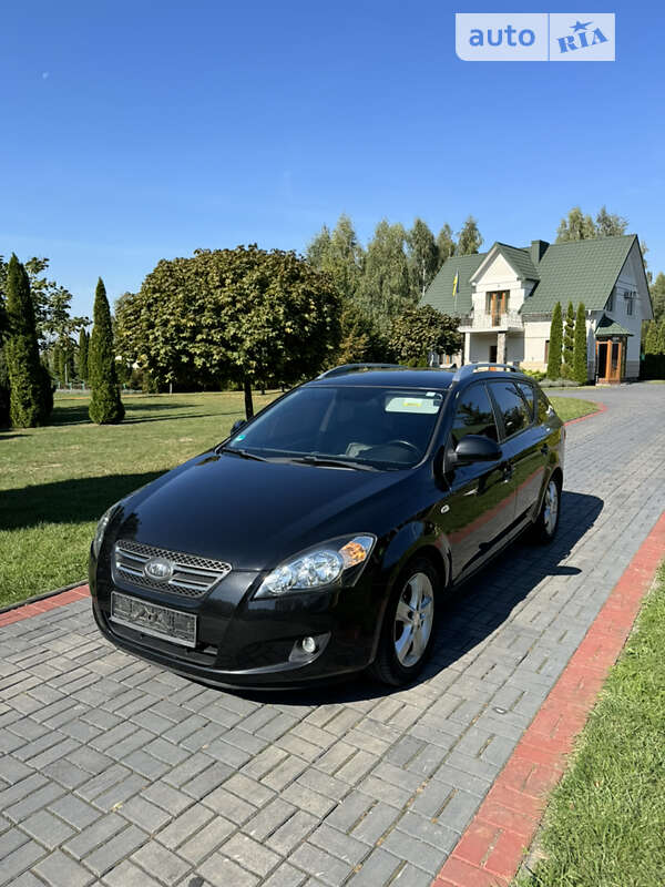 Kia Ceed (2008)