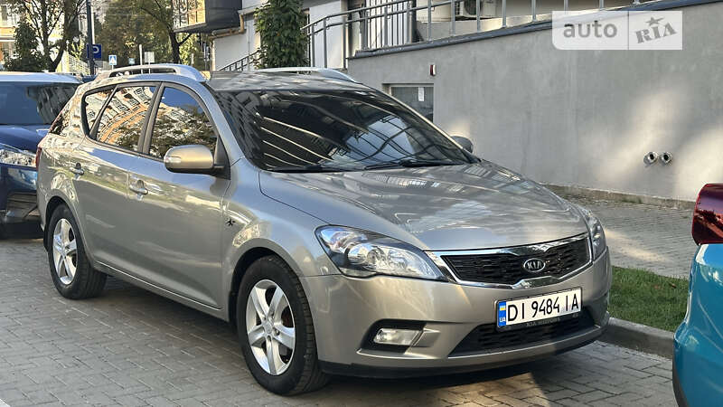 Kia Ceed (2011)
