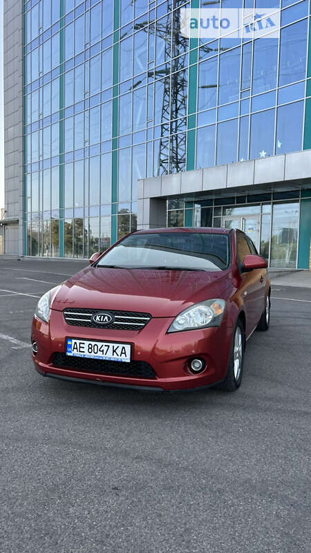 Kia Cee'd (2008)