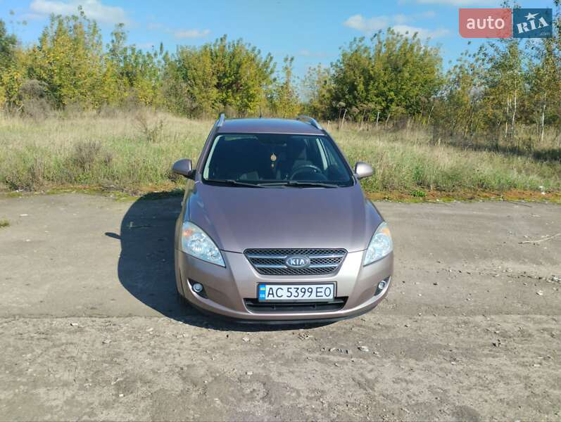 Kia Ceed (2008)