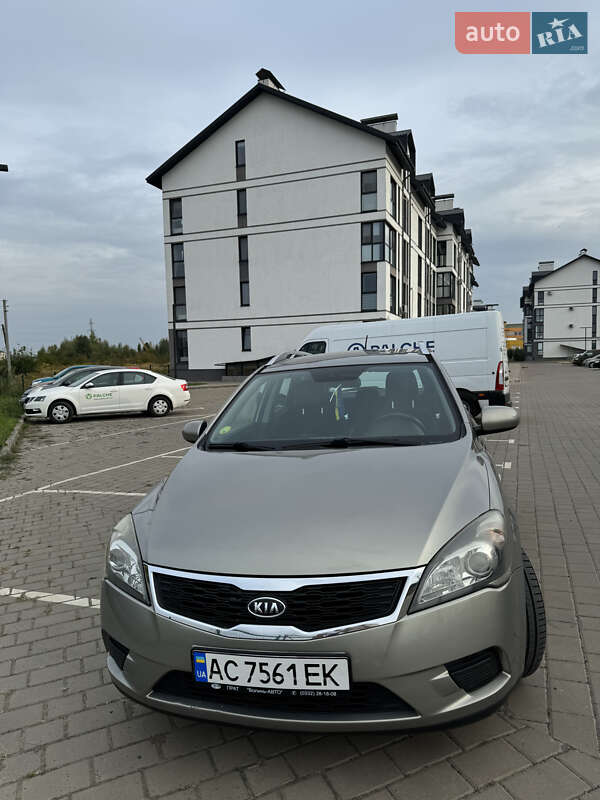 Kia Ceed (2009)