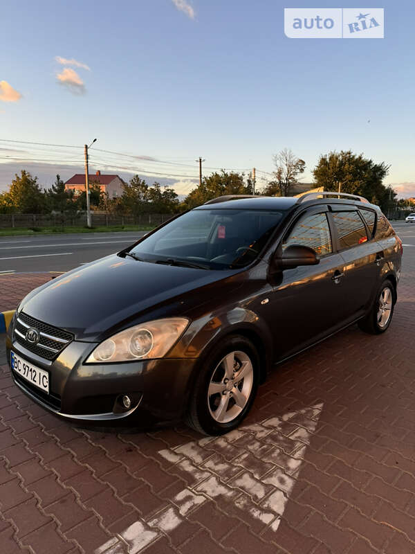 Kia Cee'd (2008)