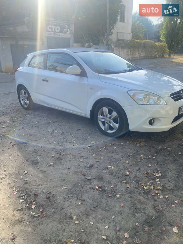 Kia Ceed (2009)
