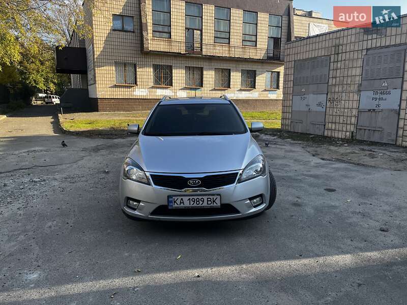 Kia Ceed (2010)