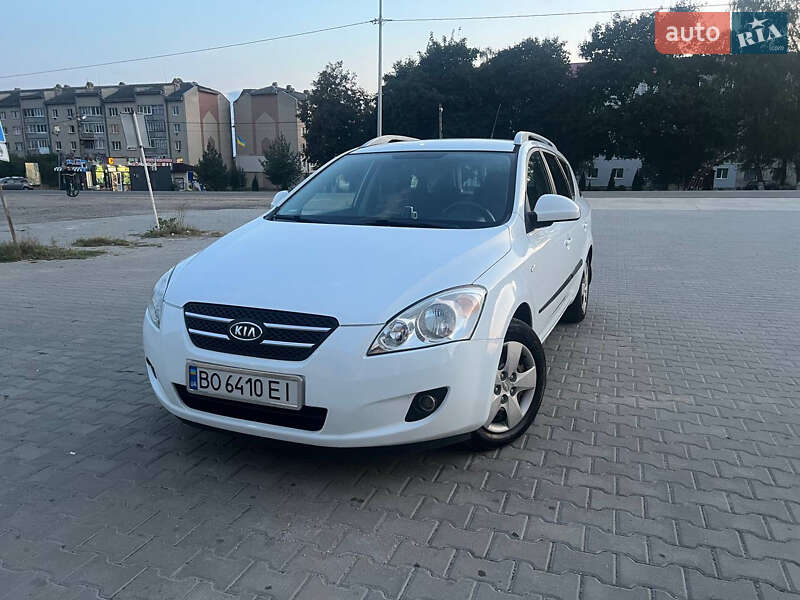 Kia Ceed (2008)