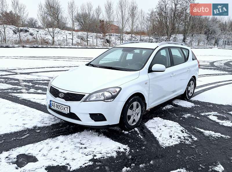 Kia Ceed (2011)