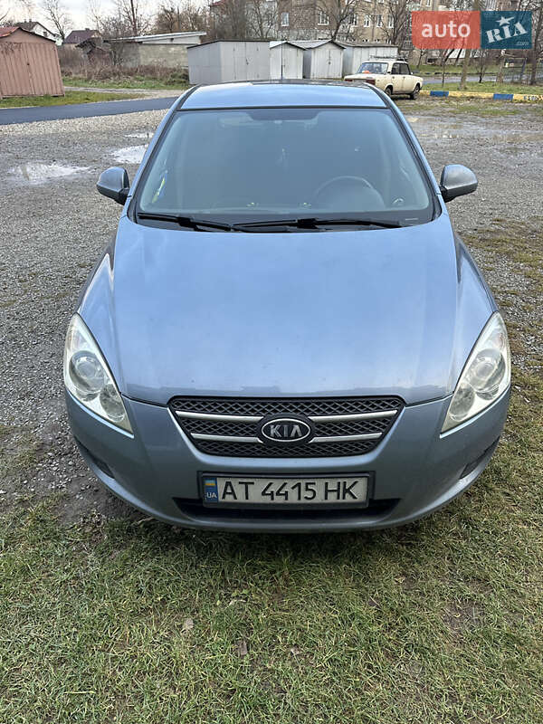 Kia Ceed (2008)