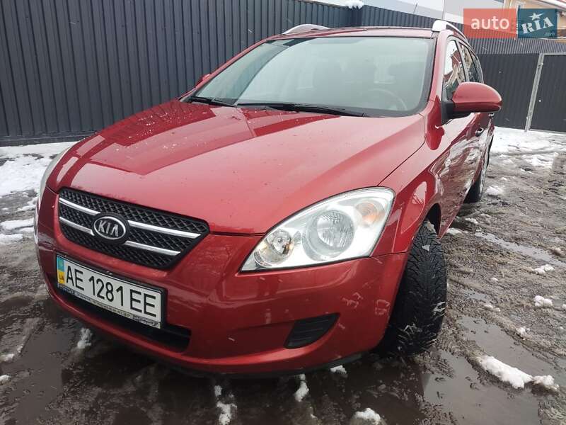 Kia Ceed (2008)