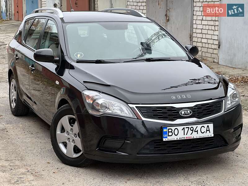Kia Ceed (2011)