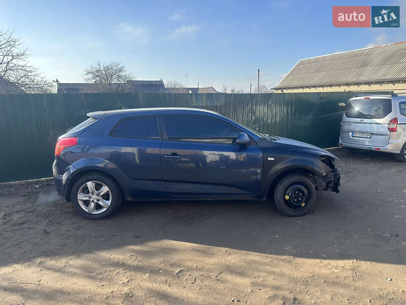 Kia Ceed (2008)