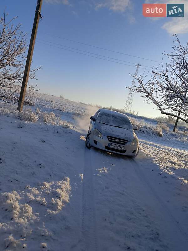 Kia Ceed (2006)