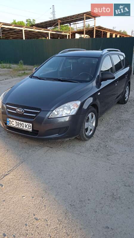 Kia Ceed (2008)