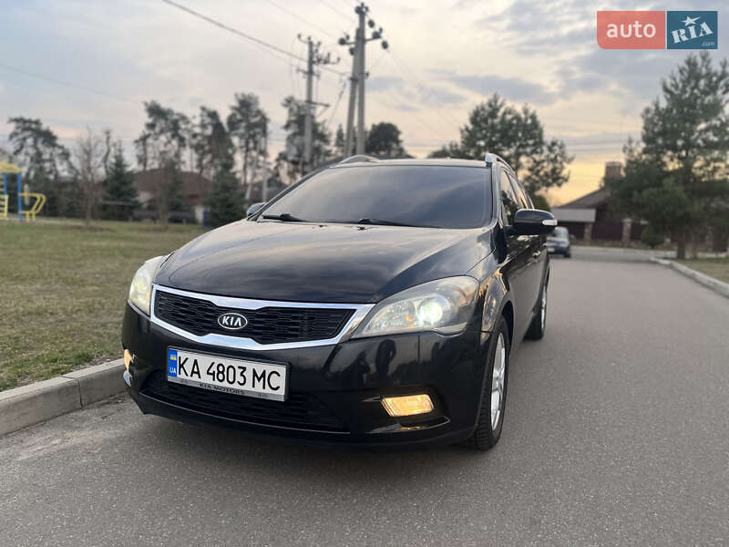 Kia Ceed (2011)