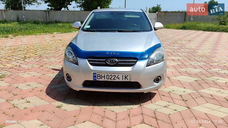 Kia Ceed (2008)