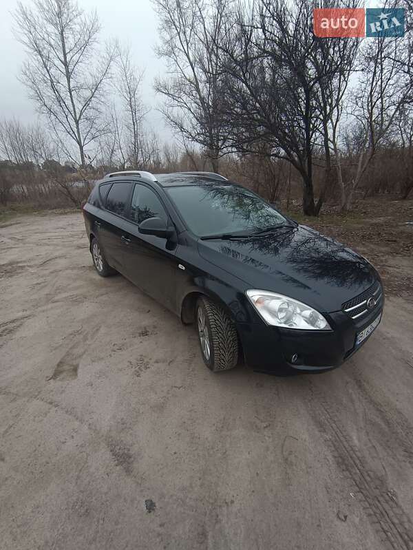 Kia Ceed (2008)