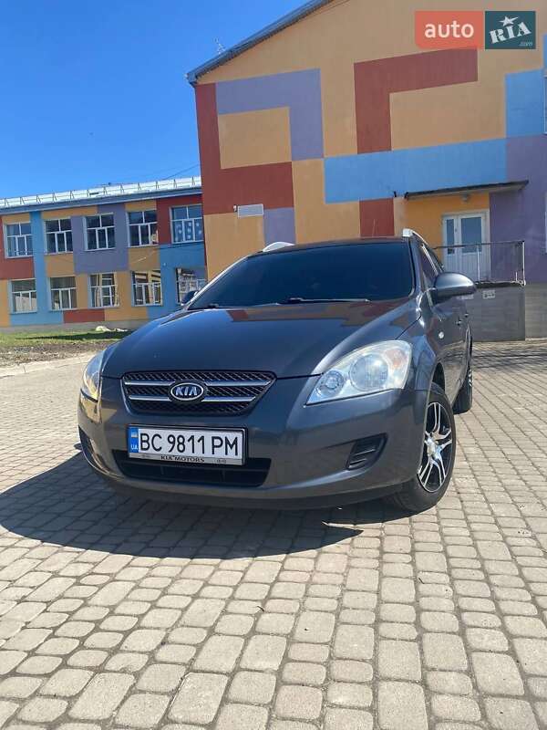 Kia Ceed (2007)