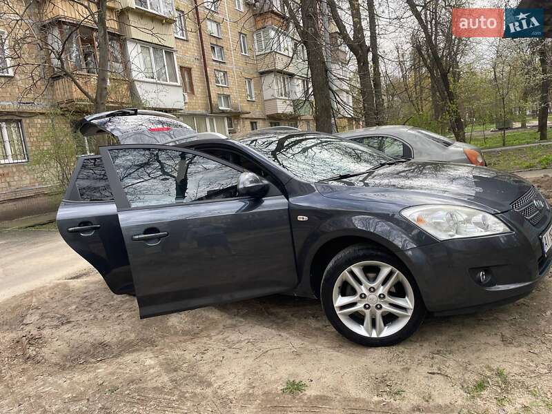Kia Ceed (2007)