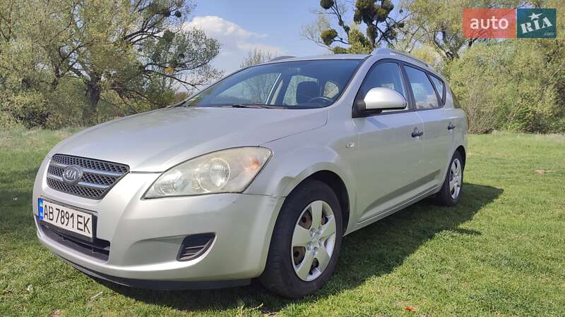 Kia Ceed (2008)