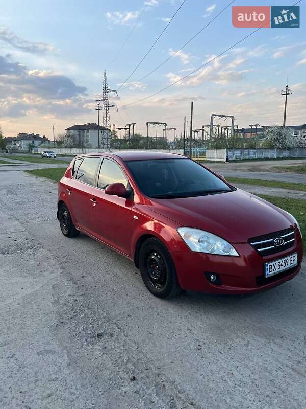 Kia Ceed (2007)