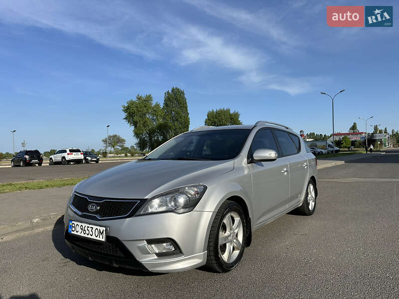 Kia Ceed (2011)