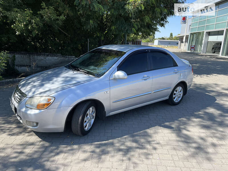 Kia Cerato (2007)