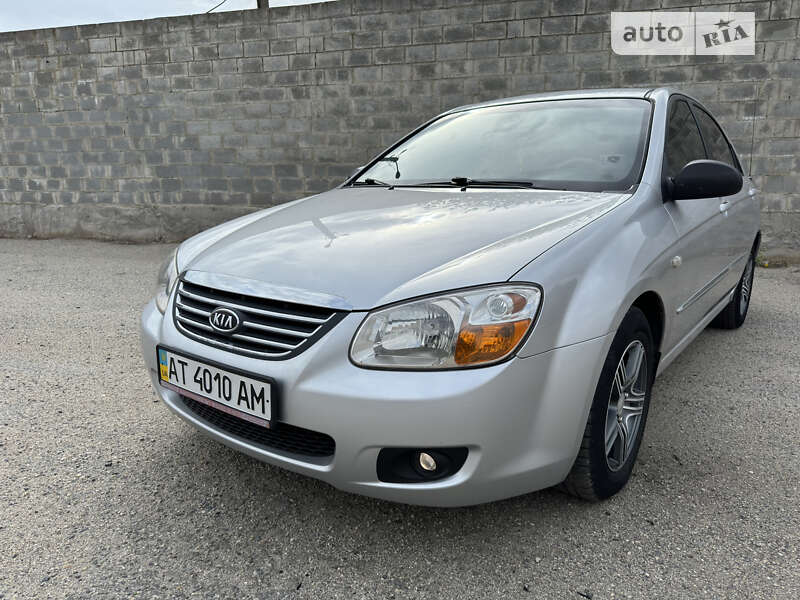Kia Cerato (2007)