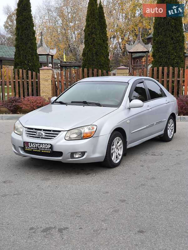 Kia Cerato (2006)