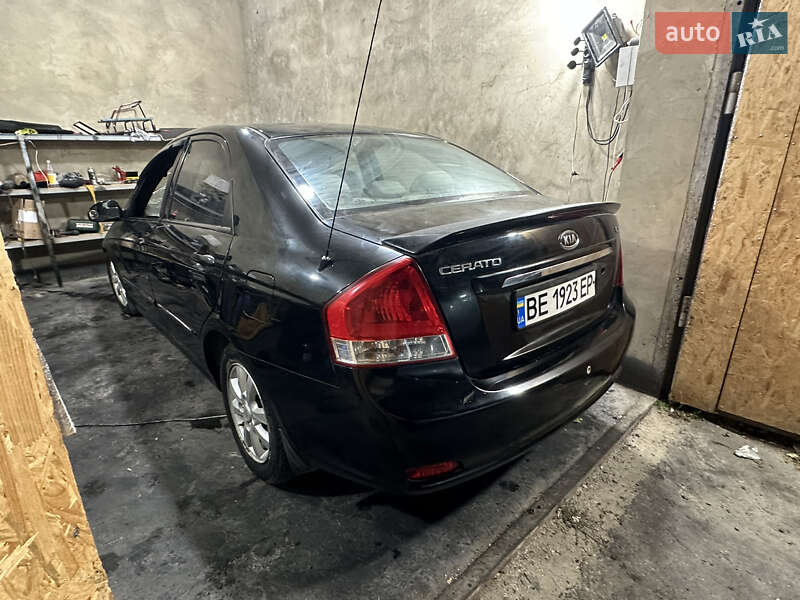 Kia Cerato (2008)