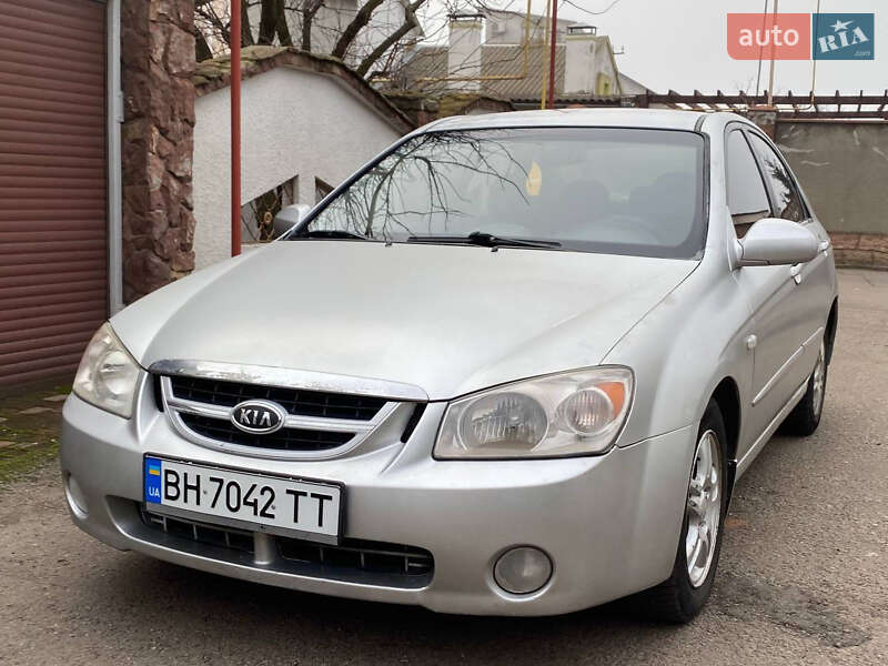 Kia Cerato (2006)