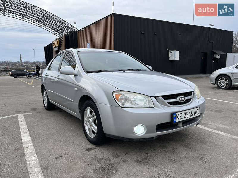 Kia Cerato (2006)
