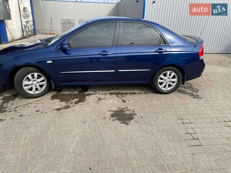 Kia Cerato (2007)