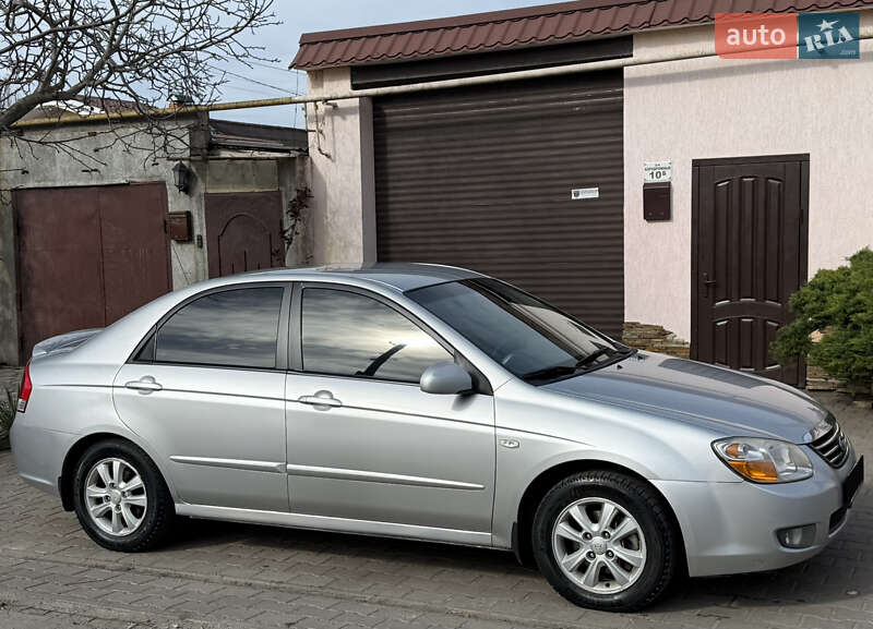 Kia Cerato (2008)
