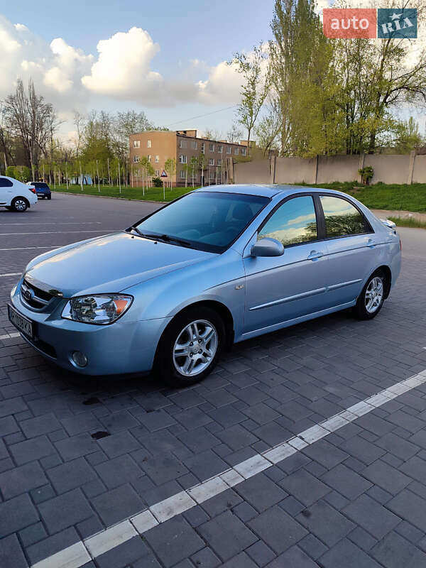 Kia Cerato (2006)