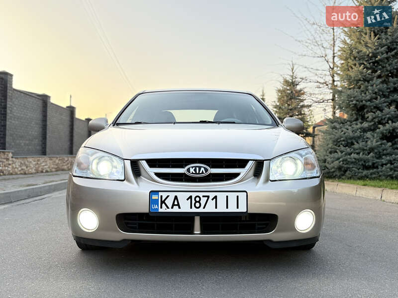 Kia Cerato (2006)