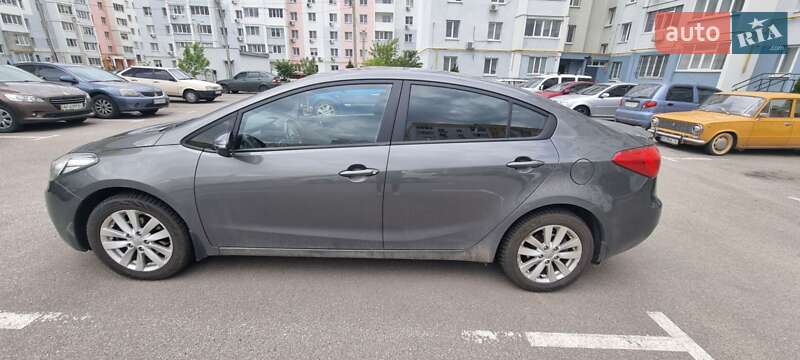 Kia Cerato (2013)