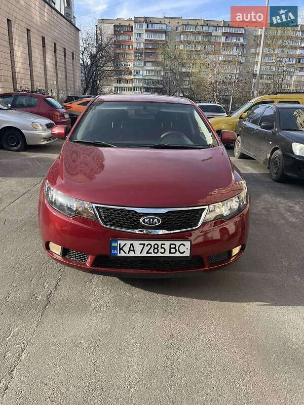 Kia Forte (2011)