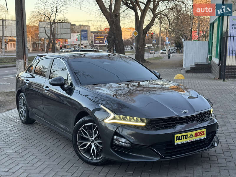 Kia K5 (2019)