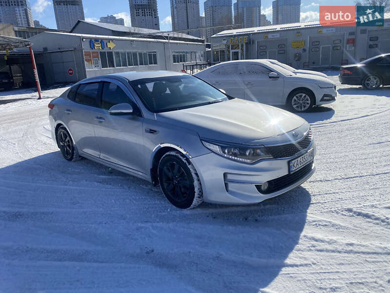Kia K5 (2016)