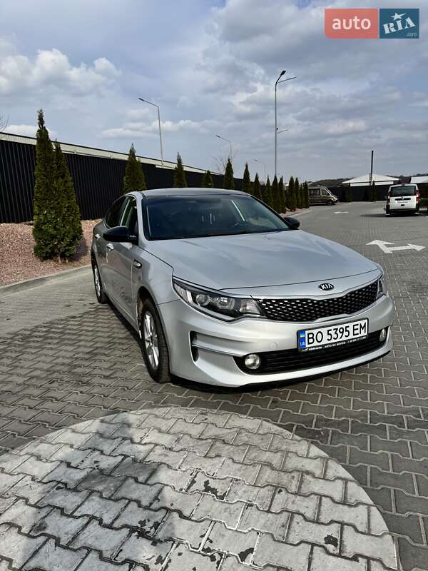 Kia K5 (2017)