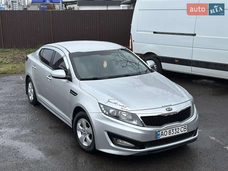Kia K5 (2012)